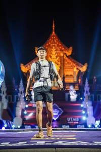 BIB: 4104, 247
                            <button type="button" onclick="openModal(22644627)" class="btn btn-primary btn-sm float-right btn-popup" data-toggle="modal" data-target=".modal-high-quality">
                        <i class="fas fa-shopping-cart"></i> Add to Cart
                    </button>
                                            <button type="button" onclick="isThisMe(22644627, true)" class="btn btn-success btn-sm float-right btn-popup btn-isme hidden" data-toggle="tooltip" data-placement="bottom" title="นี่คือรูปของคุณใช่ไหม คลิกที่นี่เพื่อเอาเข้าอัลบั้ม">
                        <i class="fas fa-plus"></i> Add to album
                    </button>
                    <button type="button" onclick="isThisMe(22644627, false)" class="btn btn-warning btn-sm float-right btn-popup btn-isnotme hidden">
                        <i class="fas fa-ban"></i> Remove from album
                    </button>